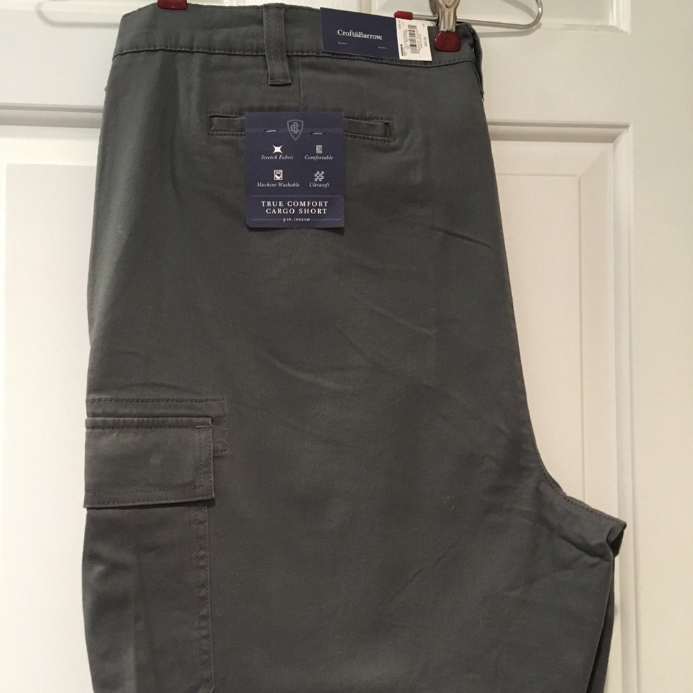 Men’s cargo shorts